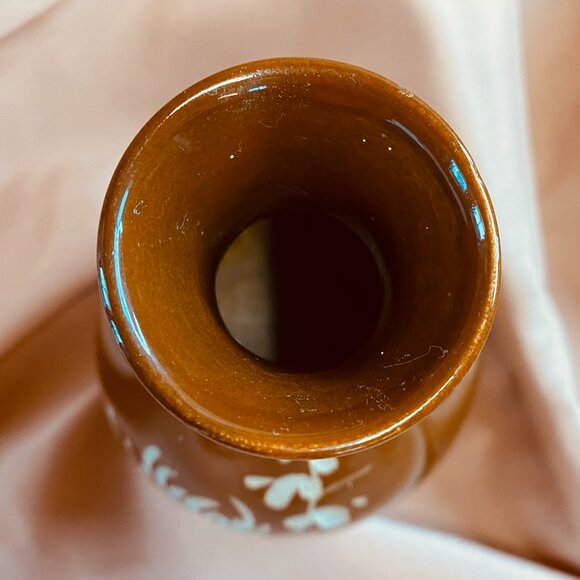 Vintage Small Brown Glazed Ceramic Vase with Carved White Floral Decoration - Picture 5 of 8
